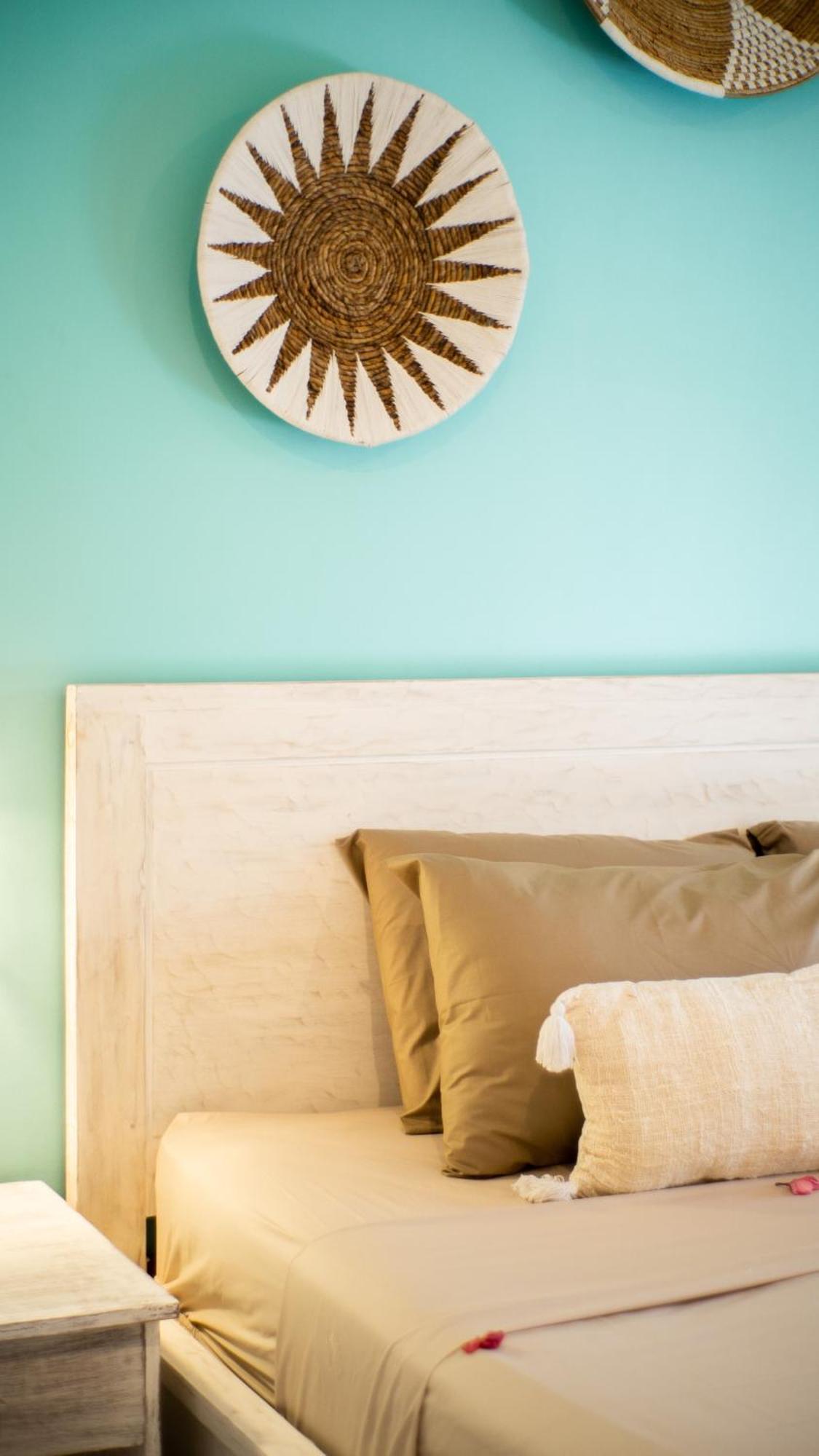 The White Bay Lombok Apartment Kuta  ภายนอก รูปภาพ
