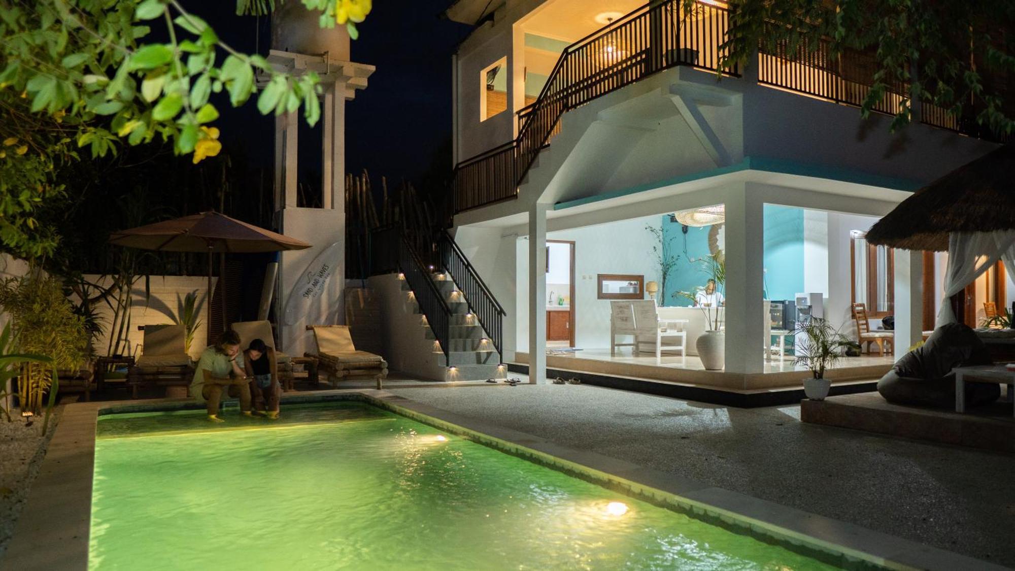 The White Bay Lombok Apartment Kuta  ภายนอก รูปภาพ