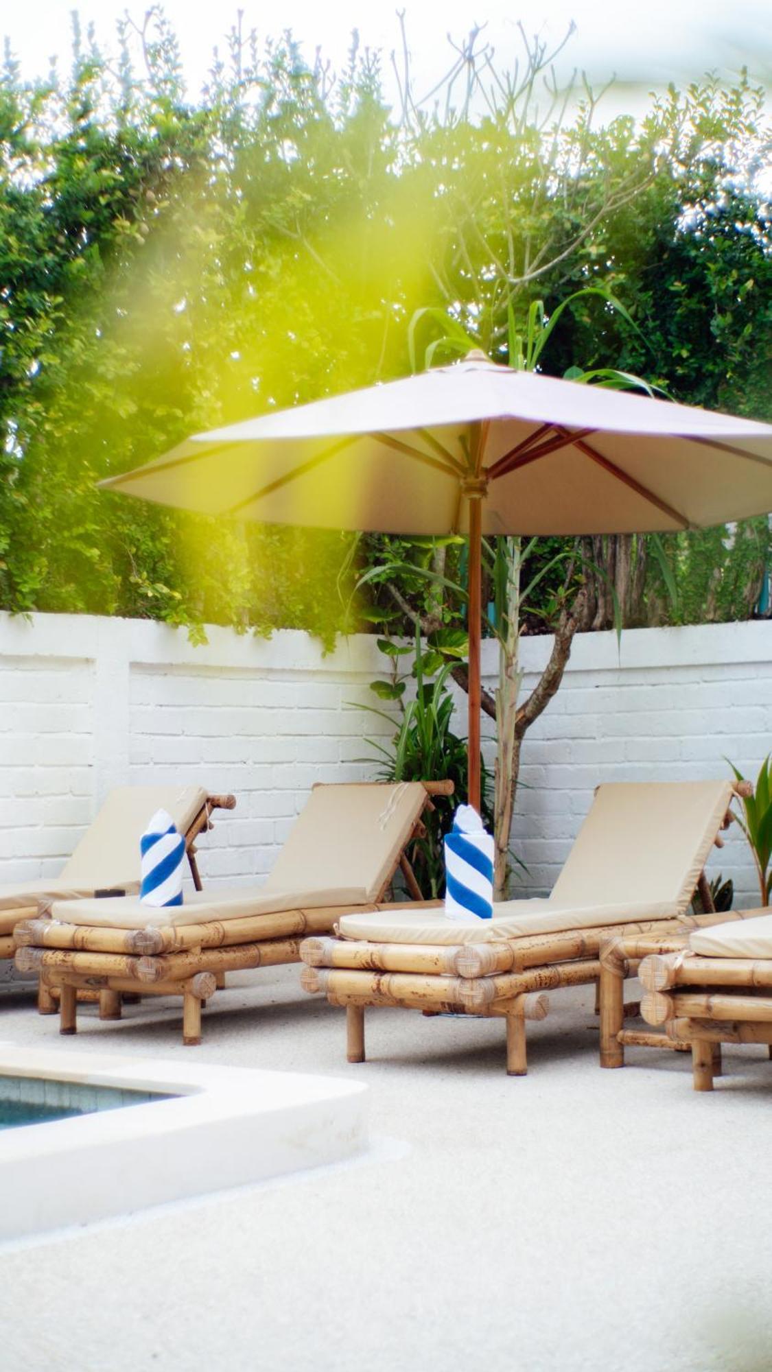 The White Bay Lombok Apartment Kuta  ภายนอก รูปภาพ