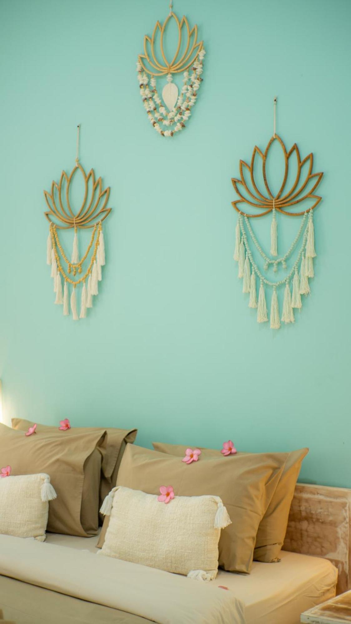The White Bay Lombok Apartment Kuta  ภายนอก รูปภาพ